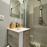 Sauzede - Centre-ville Apartman *