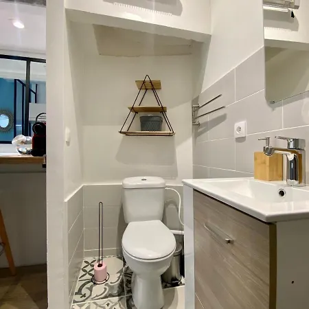 Sauzede - Centre-ville * קרקסון